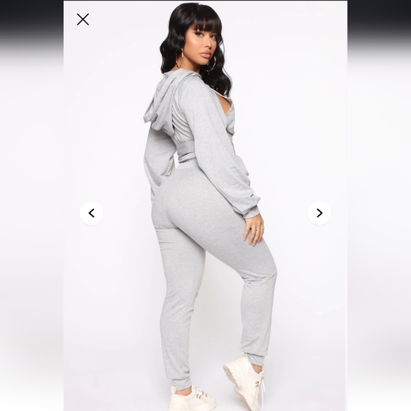 Only On Weekends Set - Picture 4 of 8